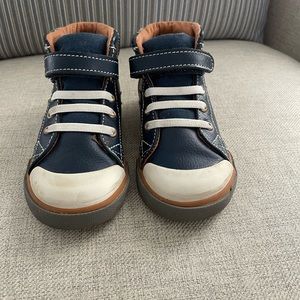 See Kai Run Dane Sneakers